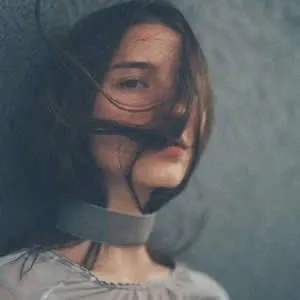 qq头像女生复古风英伦第1张