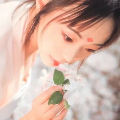 古风图片真人女头第1张