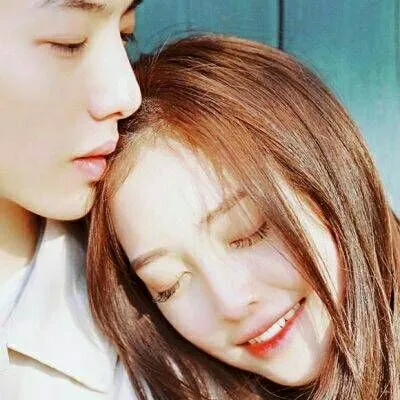 浪漫情侣头像双人两张第1张