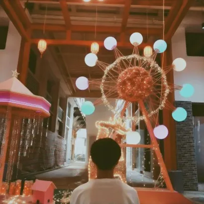 情侣头像一左一右幸福第1张