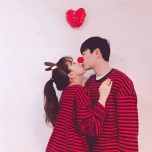 唯美甜蜜情侣头像图片第1张