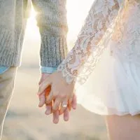 两只手牵手头像第1张