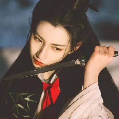 高清漂亮好看的唯美古风女生头像图片第1张