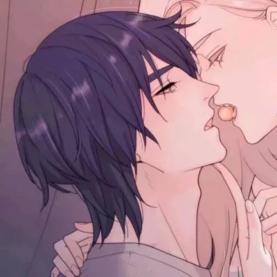 高清动漫双人情侣头像亲吻情侣图第1张