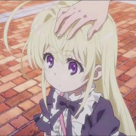 特好看的动漫女生头像第1张