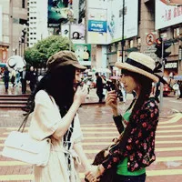 姐妹情深的qq个性头像第1张