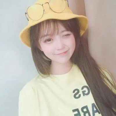 qq可爱的头像最新版女生带点萌第1张