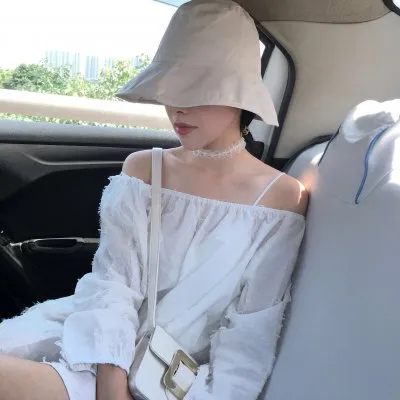 qq闺蜜头像两张一人一张可爱霸气第1张