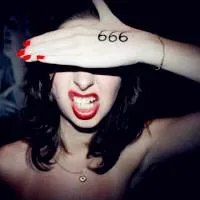 好看的欧美个性qq头像第1张