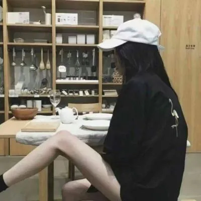 莫名的伤感qq头像忧伤难过第1张