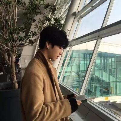 qq个性头像帅哥霸气超酷高清图片第1张