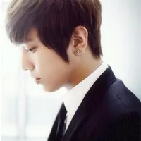 郑容和qq头像第1张