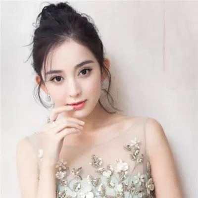 古力娜扎qq头像图片大全第1张