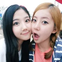 QQ姐妹头像一左一右吧第1张