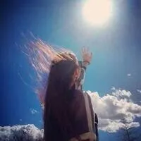 QQ闺蜜头像一人一张的女生第1张