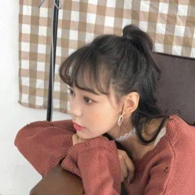 qq两姐妹头像一人一张酷的第1张