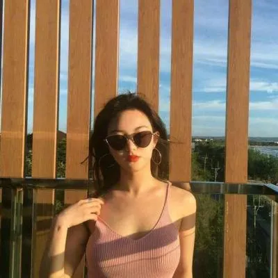 闺蜜qq头像两张分开的第1张