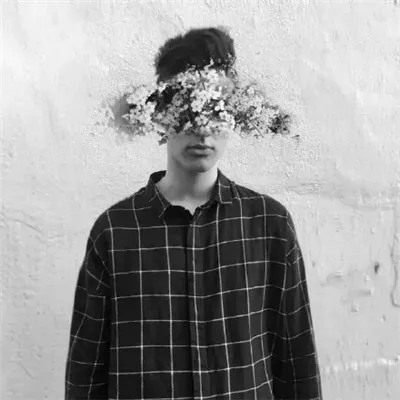 最新qq重口味头像欧美黑白第1张