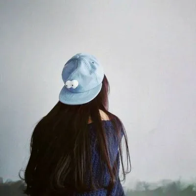 qq头像女生背影伤感头像大全第1张