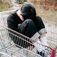 爱搞怪的逗比男生qq头像第1张