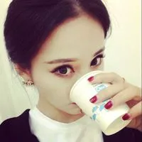 吸引男生的头像第1张