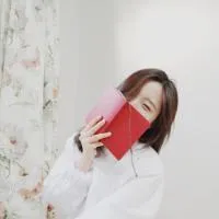 微信头像女生气质唯美款第1张