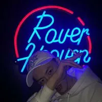 男生帅气微信头像最新版第1张