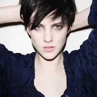 微信欧美头像女生冷艳第1张