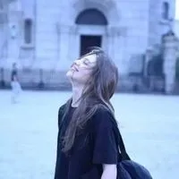 帅气可爱的欧美女生微信头像第1张