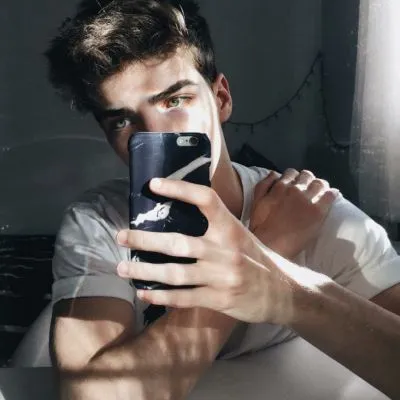 微信头像欧美范高傲男最新第1张