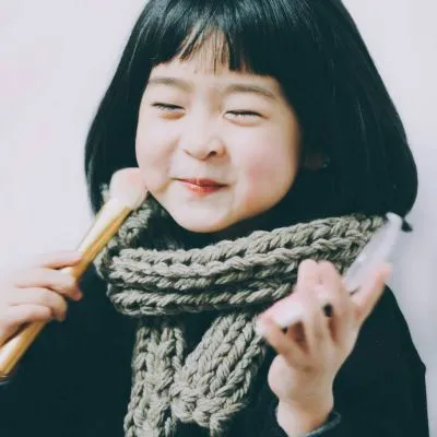 最新萌神小女孩微信头像精选第1张