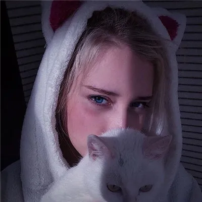 欧美微信头像女生霸气可爱第1张