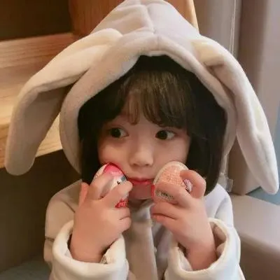 微信可爱的头像小孩搞笑表情包第1张