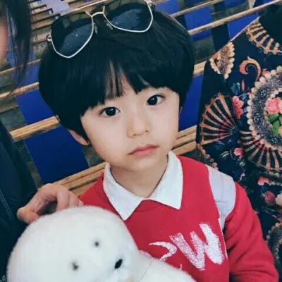 高清帅气男生微信头像可爱小男孩第1张