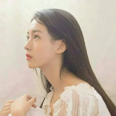 微信女生头像唯美时尚第1张