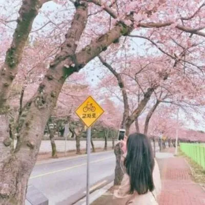 女生微信背影头像伤感非主流第1张