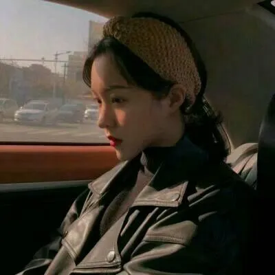 女生微信头像霸气一点拽一点第1张