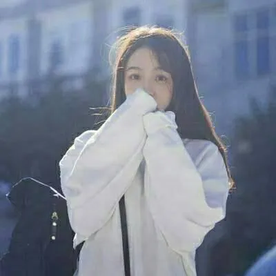 招桃花运的微信头像女生唯美高清第1张