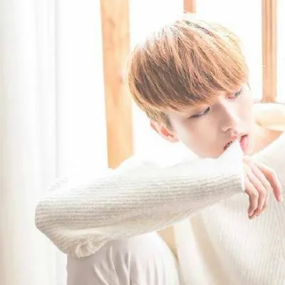 微信帅哥头像阳光帅气迷人高清图片第1张