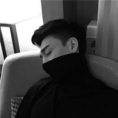 霸气的微信头像黑白高冷范第1张