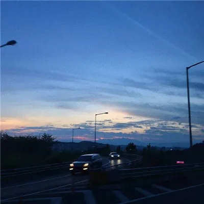 最火微信头像男生成熟第1张