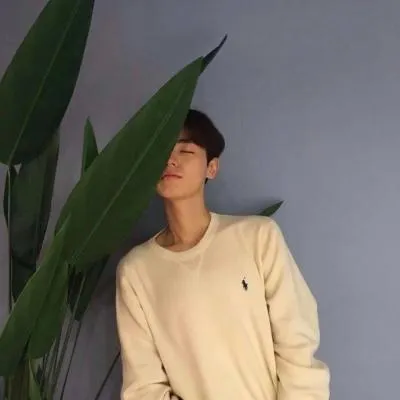 冷酷霸气一点的微信帅哥头像最新第1张