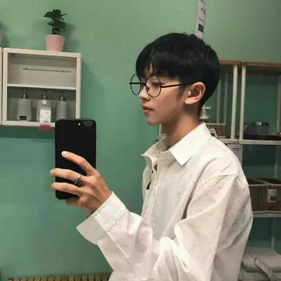 好看有个性的微信帅哥头像最新第1张