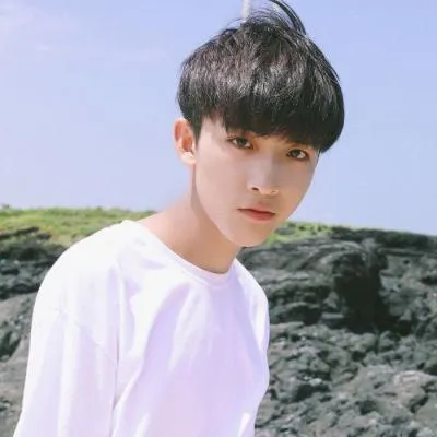 微信帅哥头像清新帅气有个性第1张