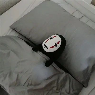 微信冷淡灰暗头像高清图第1张