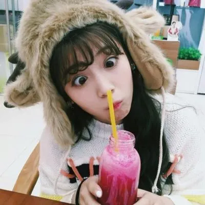 清纯萌妹子女生微信头像独一无二第1张