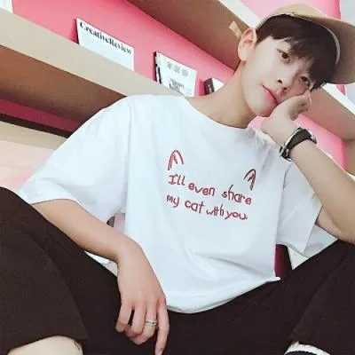 青春阳光活力满满的微信帅哥头像第1张