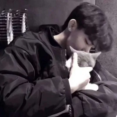 2020最火微信个性男生头像第1张