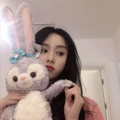 2020最火微信个性头像女生第1张