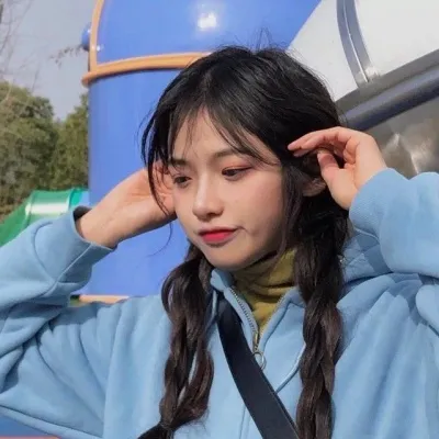 好看清纯的女生微信头像第1张